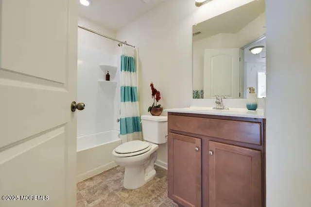 $349,000 | 56 Iron Gate Road, Unit A, Sicklerville, NJ 08081