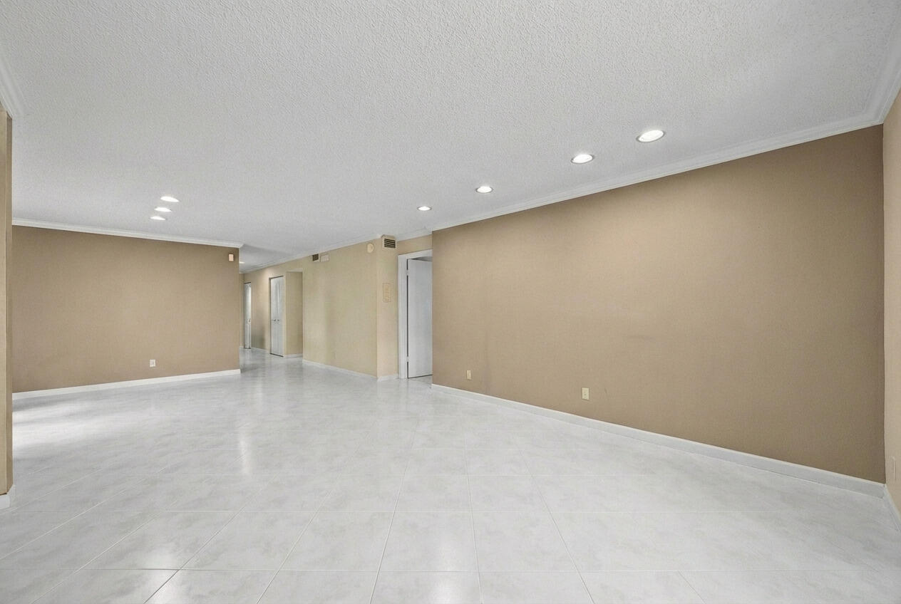 21691 Tall Palm Circle, Unit 3C Boca Raton, FL 33433 - Photo 21 of 74 collov-ai_20260201175158_jb3oqv