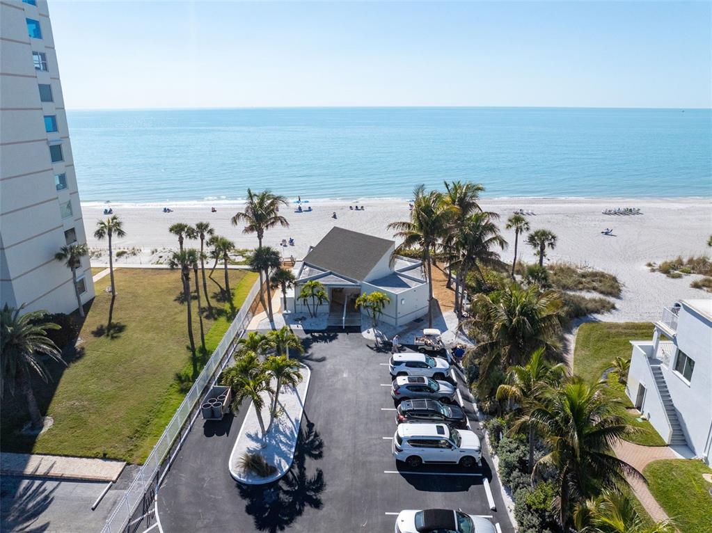 531 Sutton Place, Unit 14 Longboat Key, FL 34228 - Photo 17 of 29