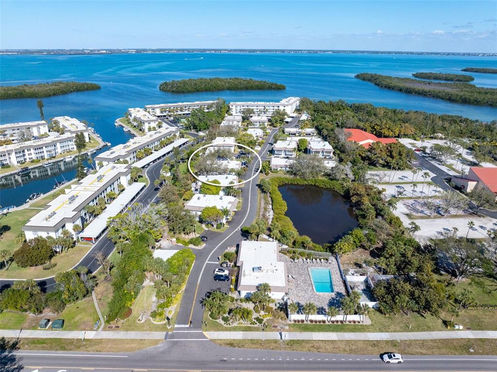 531 Sutton Place, Unit 14 Longboat Key, FL 34228 - Photo 24 of 29