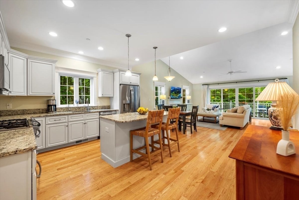 10 Milestone Way, Unit 10 Hanover, MA 02339 - Photo 9 of 42 Gallery Image 9