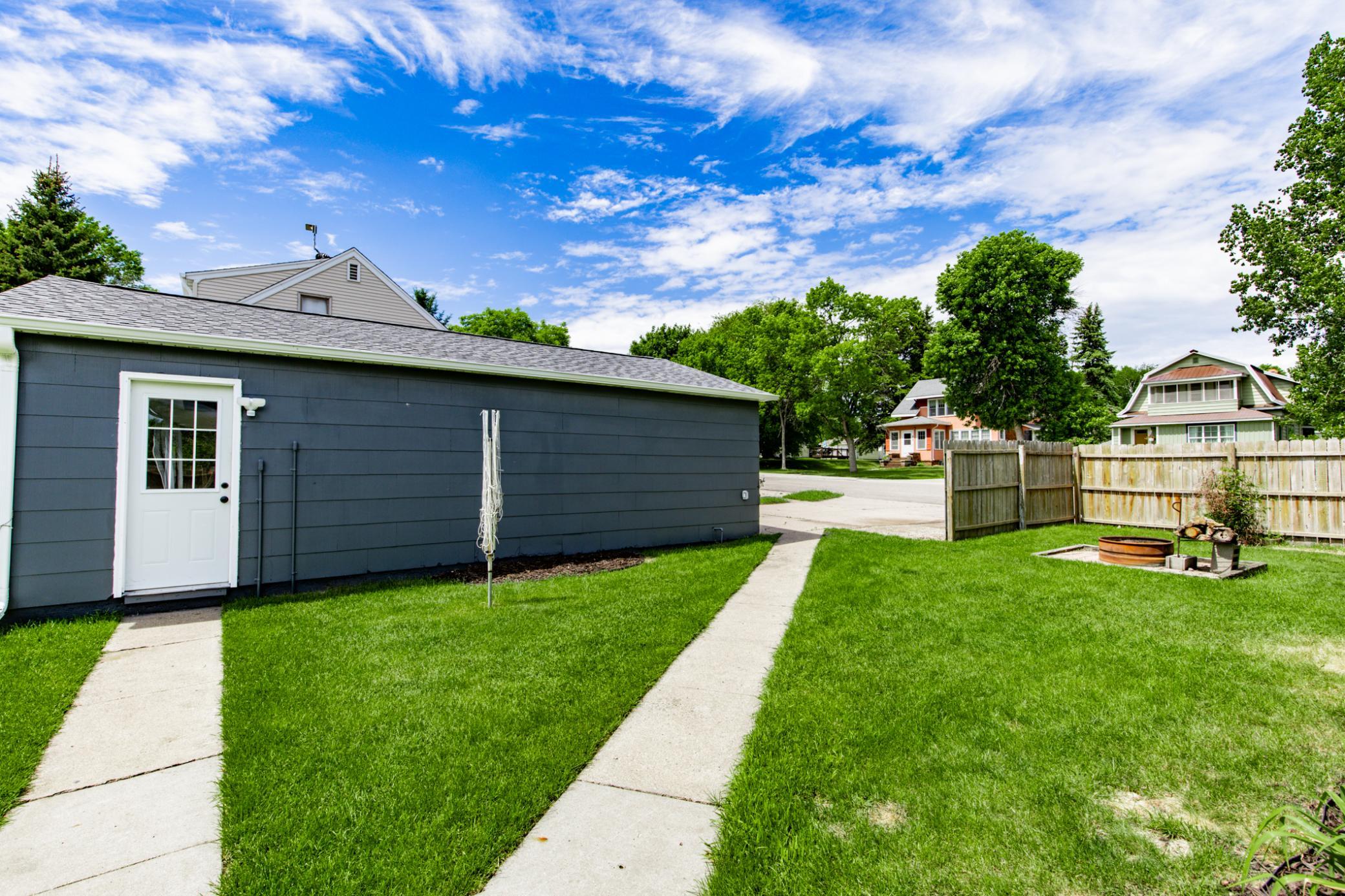521 9th Street Hawley, MN 56549 - Photo 9 of 20