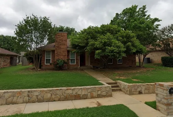 $2,150 | 1414 Bogard Lane, Lewisville, TX 75077