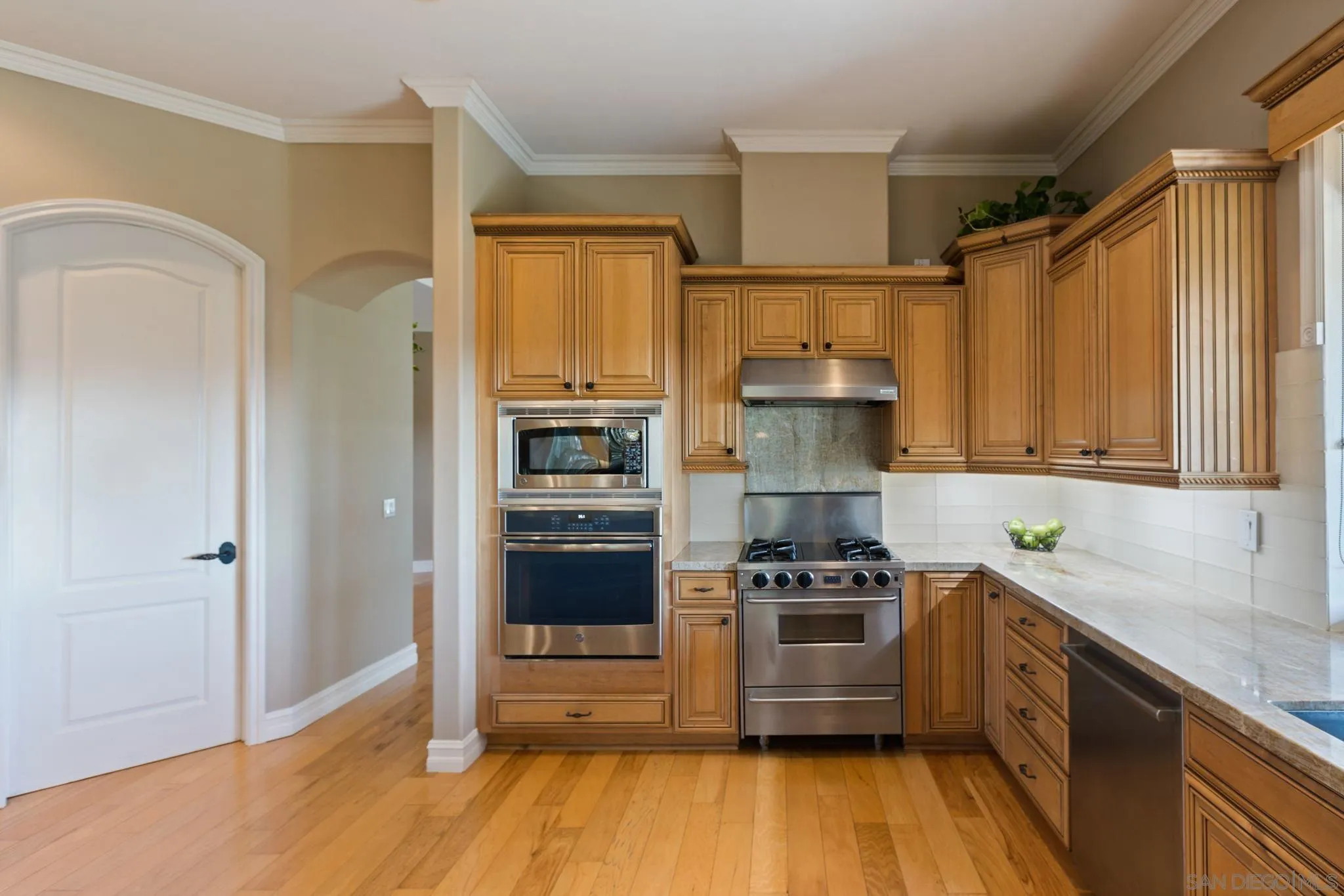 30419 Canyon Estates Road Vista, CA 92084 - Photo 24 of 75