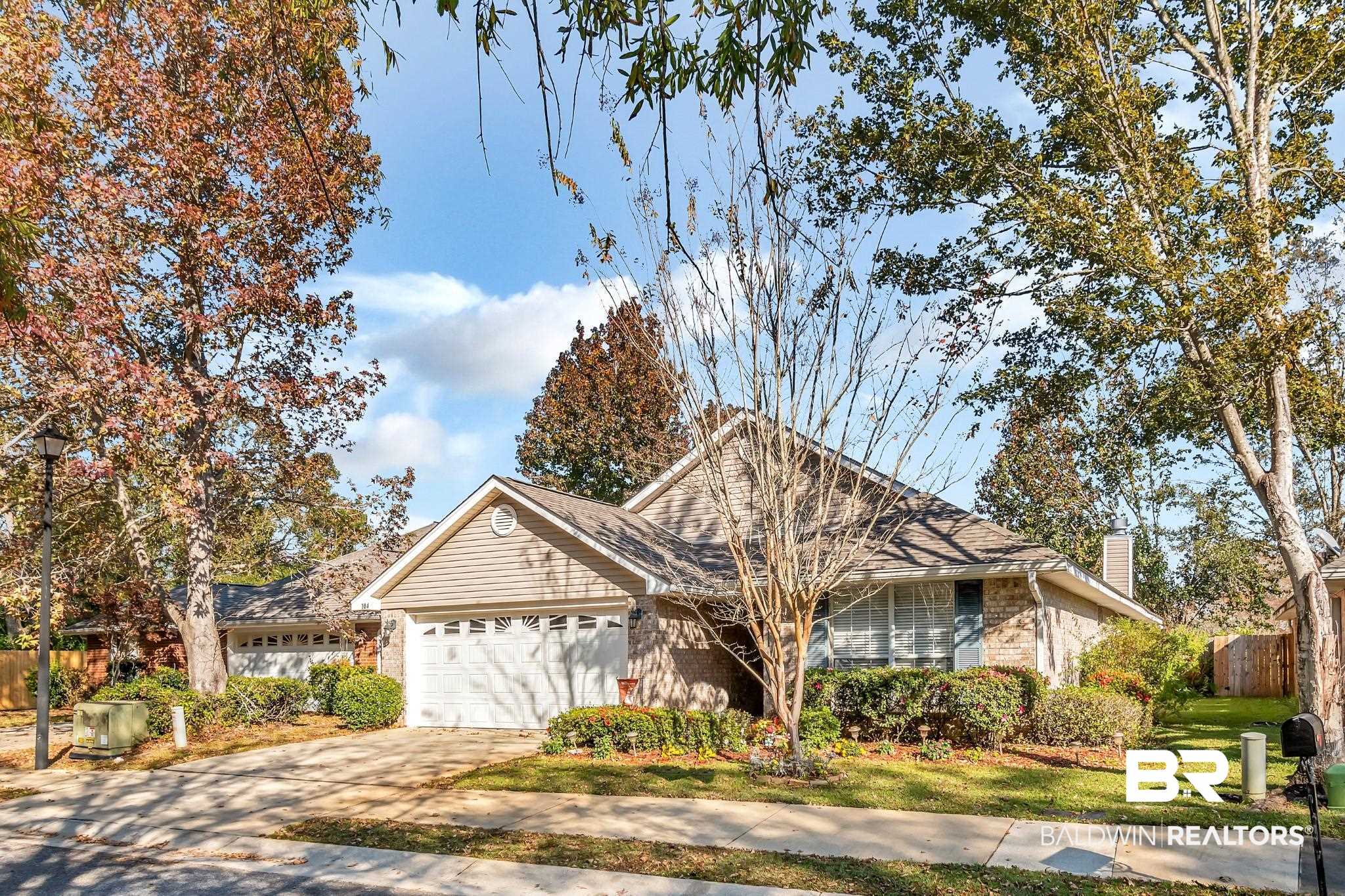 104 Davison Loop Fairhope, AL 36532 - Photo 2 of 32