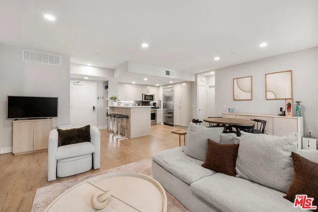 $1,250,000 | 6030 South Seabluff Drive, Unit 316, Los Angeles, CA 90094