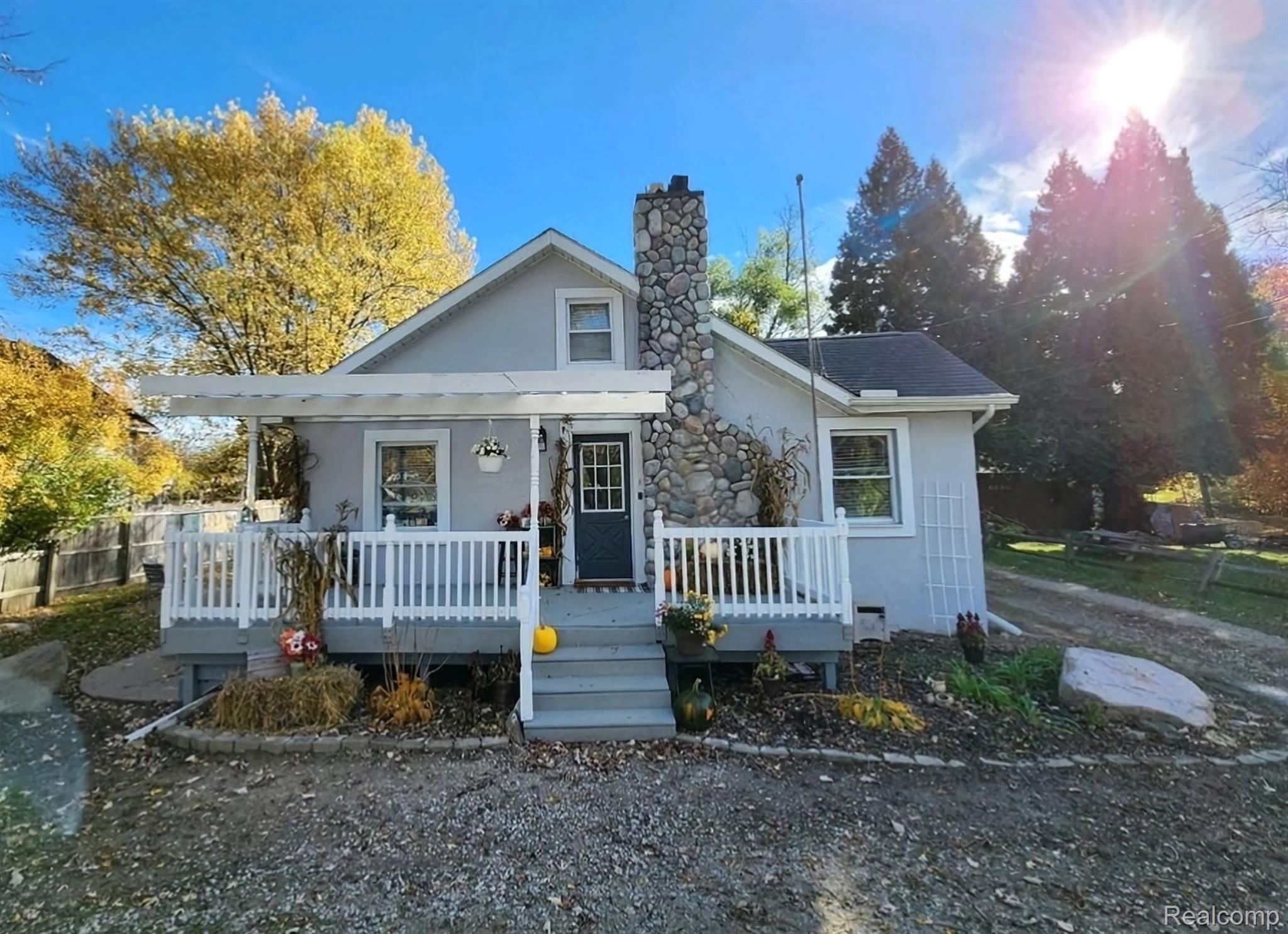 6336 Lapeer Road Burton, MI 48509 - Photo 1 of 30 Gallery Image 1