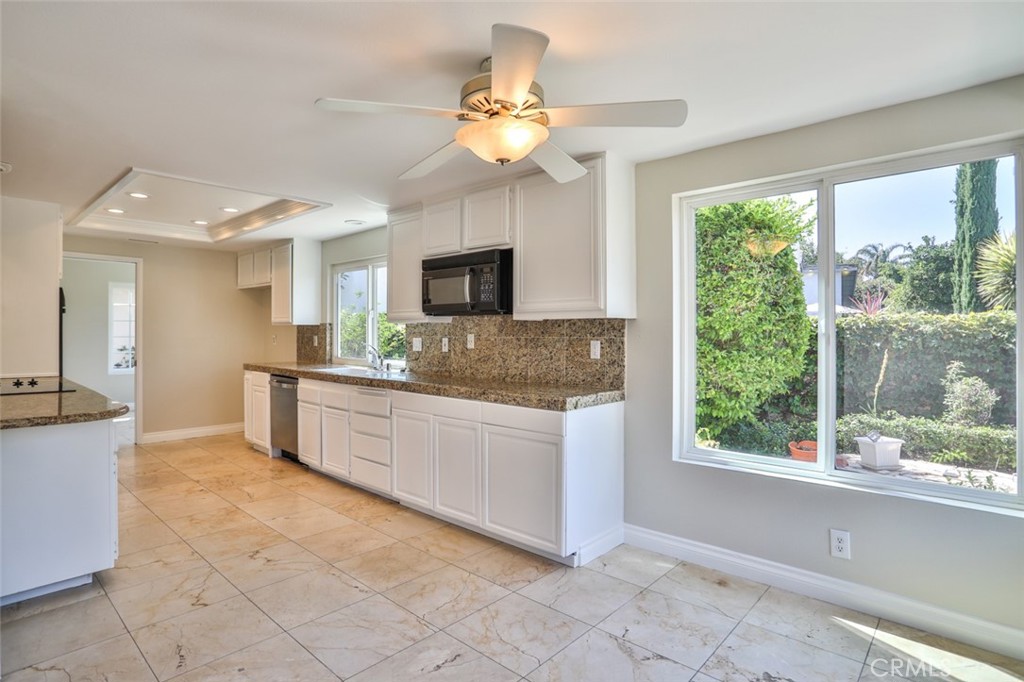 10 Sandstone Irvine, CA 92604 - Photo 23 of 68