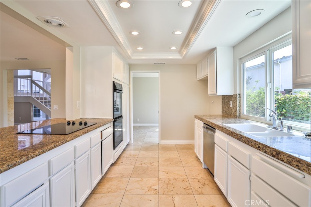 10 Sandstone Irvine, CA 92604 - Photo 25 of 68