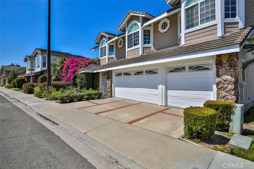 10 Sandstone Irvine, CA 92604 - Photo 3 of 68