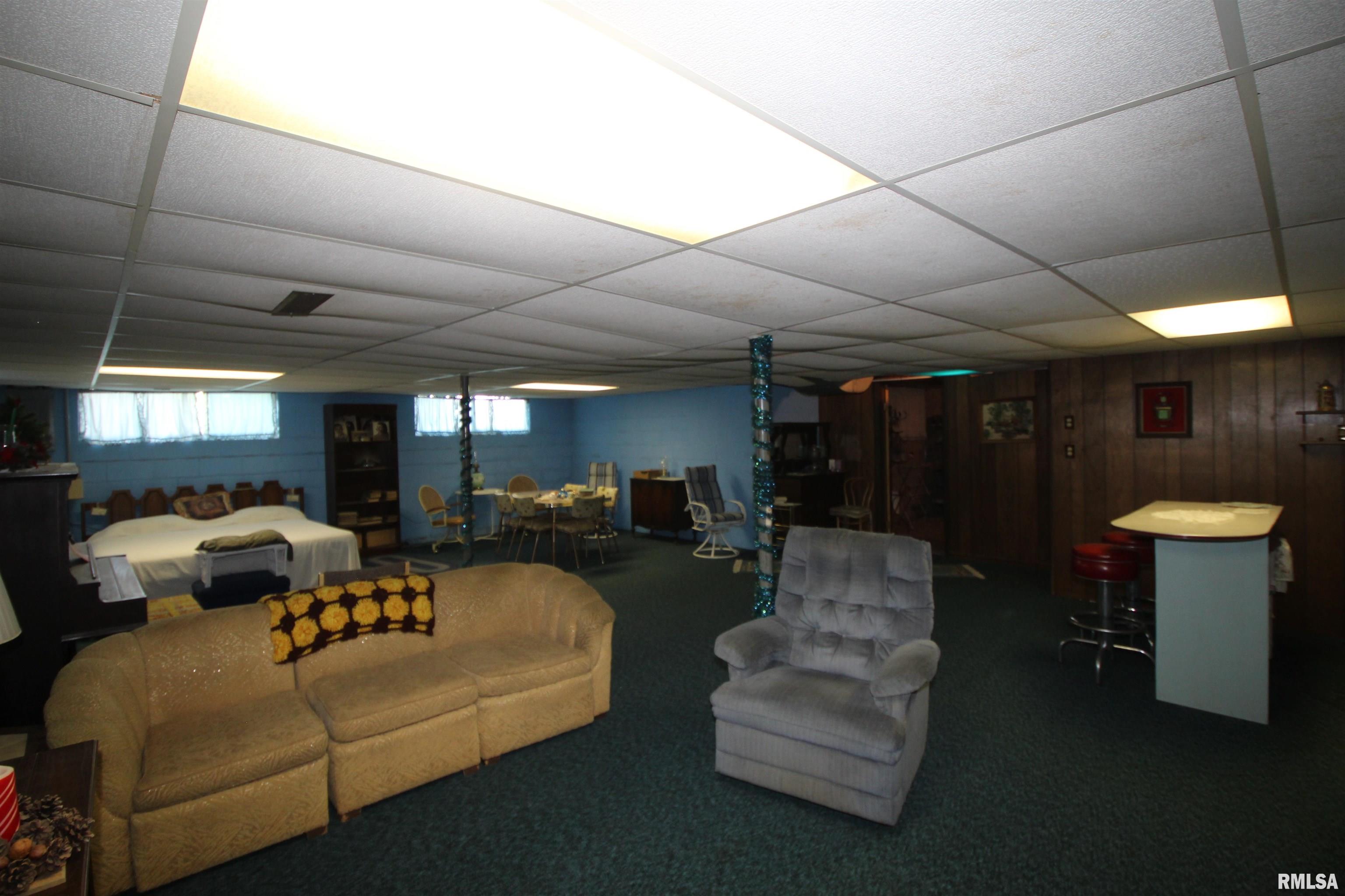 1616 West Queens Court Road Peoria, IL 61614 - Photo 41 of 52 Gallery Image 41