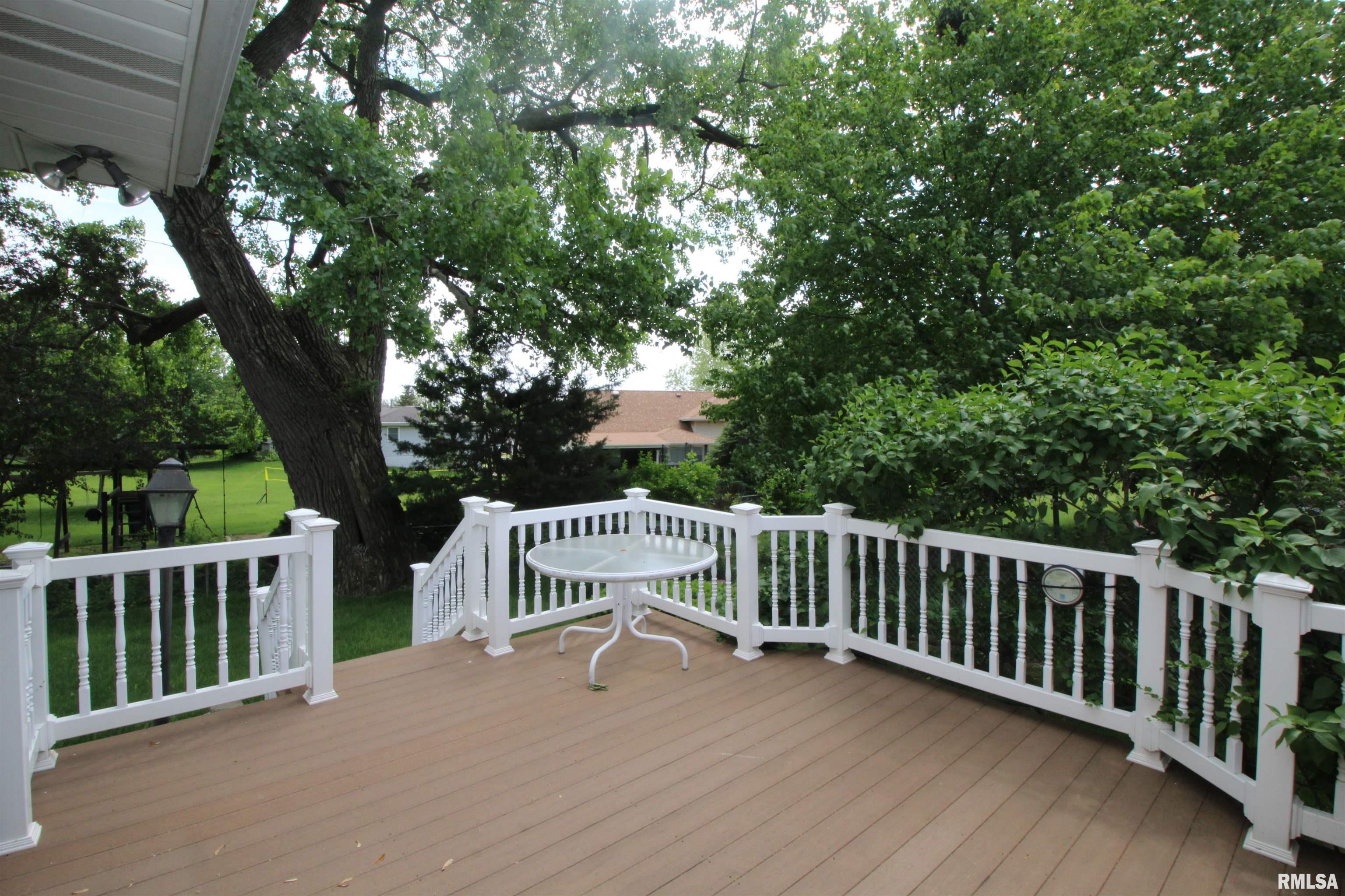 1616 West Queens Court Road Peoria, IL 61614 - Photo 48 of 52 Gallery Image 48