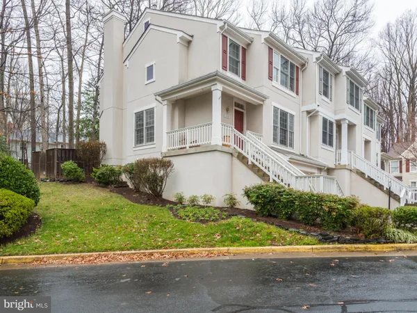 $3,900 | 11300 Fairwind Way, Reston, VA 20190