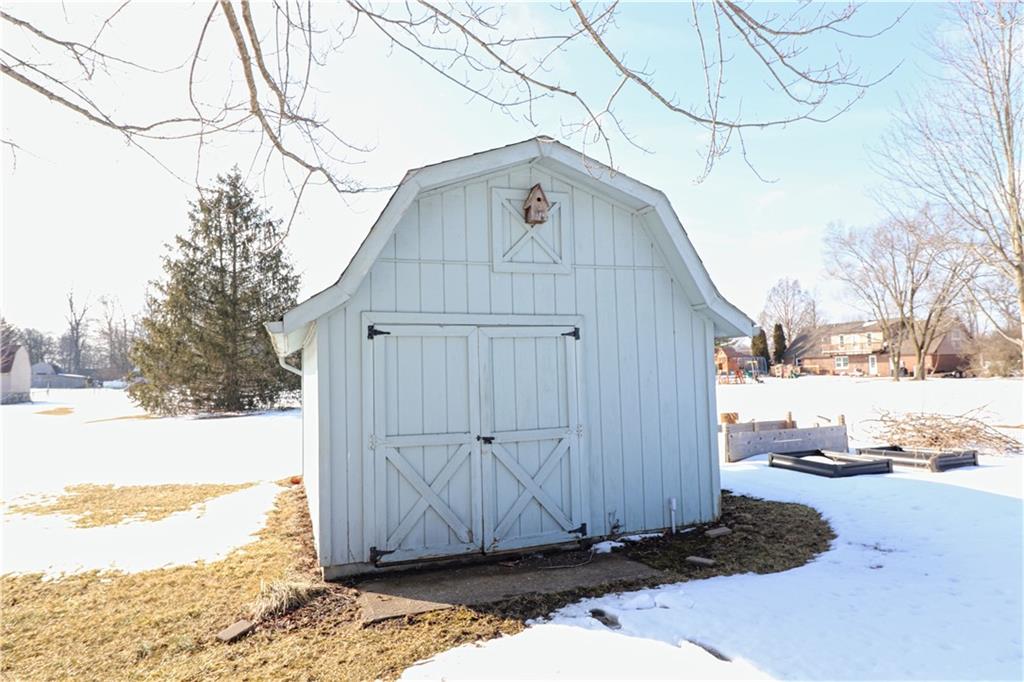 7040 Hickory Road Indianapolis, IN 46259 - Photo 22 of 22 Gallery Image 22