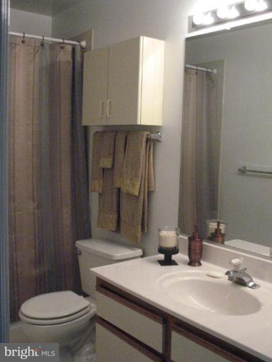 5249 Columbia Road, Unit 3 74 Columbia, MD 21044 - Photo 14 of 19 Bath #2