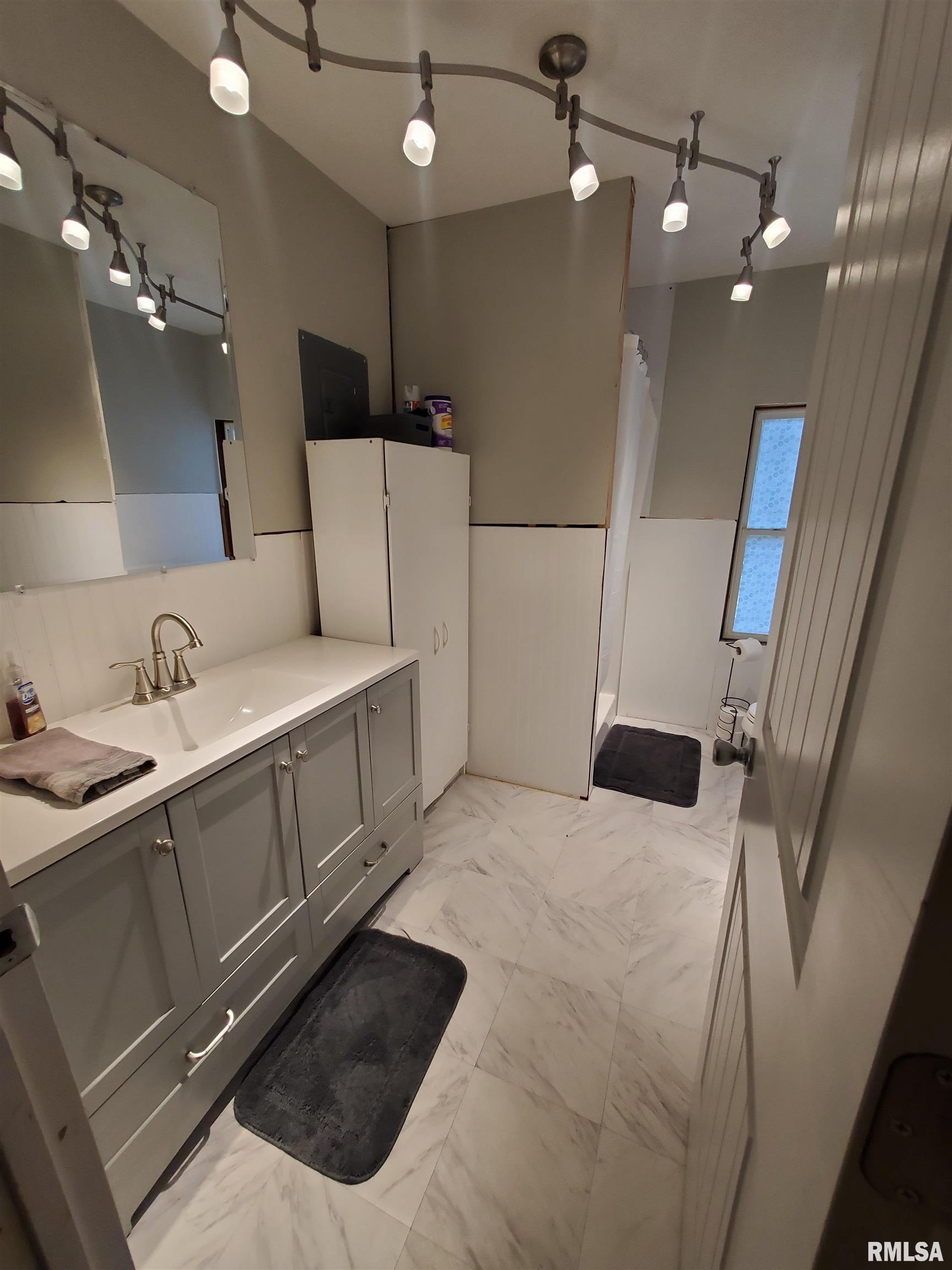 705 West Main Street Ashland, IL 62612 - Photo 23 of 24