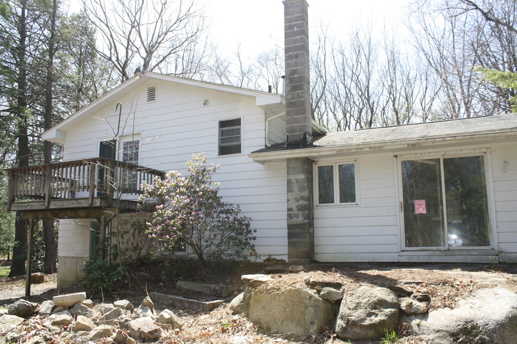 301 Coles Meadow Road Northampton, MA 01060 - Photo 2 of 10 Gallery Image 2