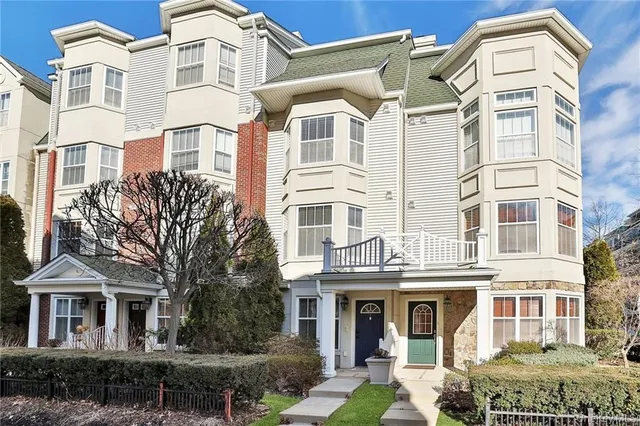 $650,000 | 3 Bridge Lane, Haverstraw, NY 10927