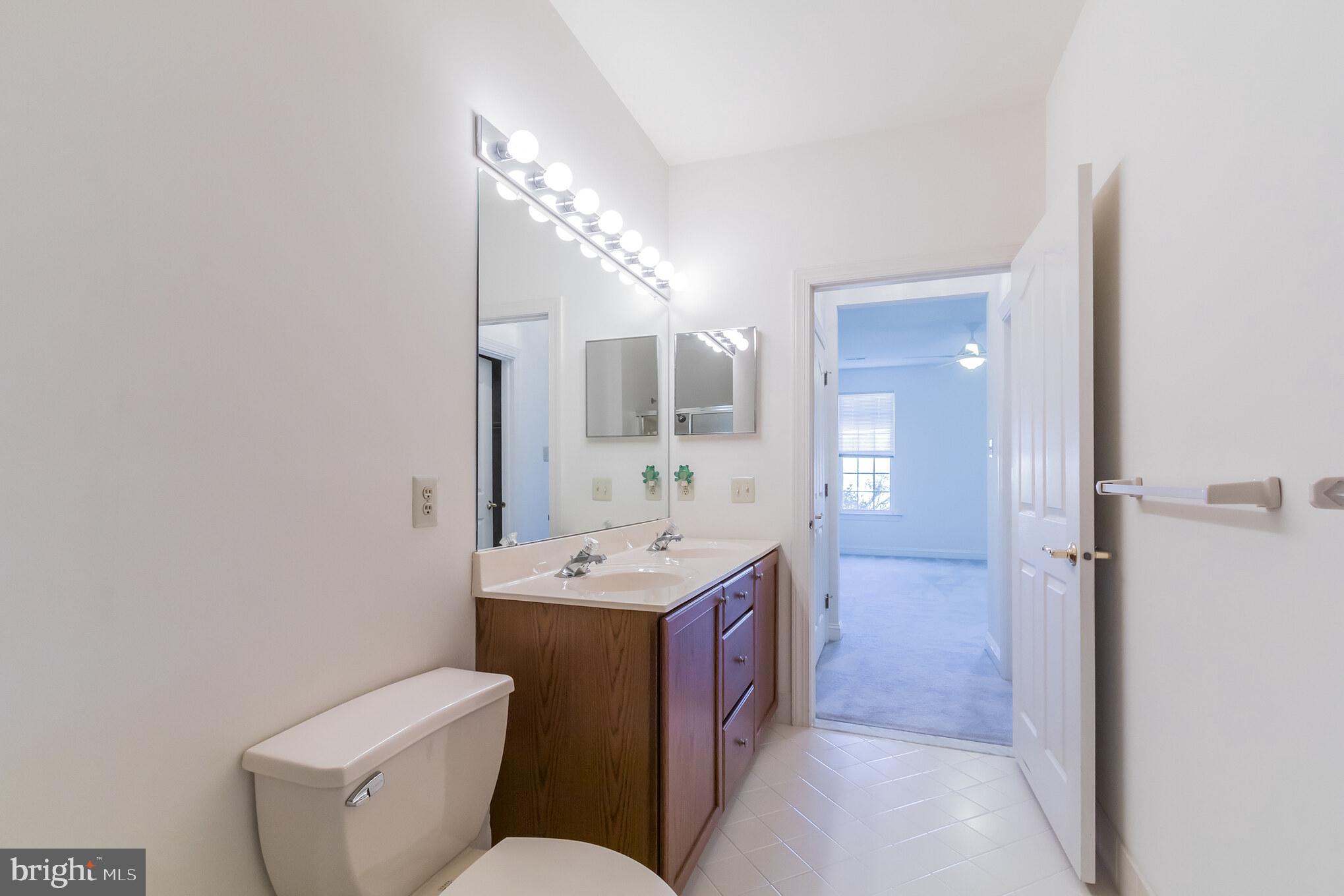 411 Ruth Court Harleysville, PA 19438 - Photo 14 of 30 Main Bathroom