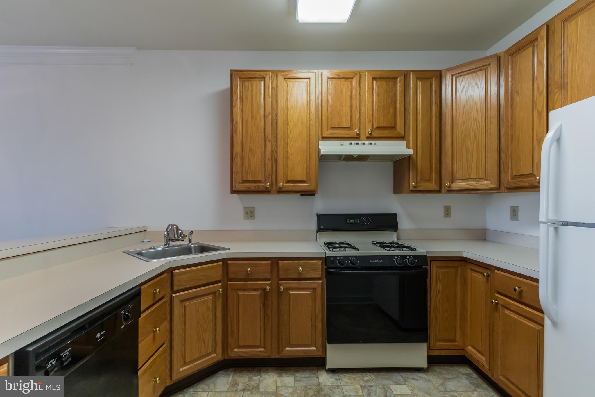 411 Ruth Court Harleysville, PA 19438 - Photo 10 of 30 Kitchen