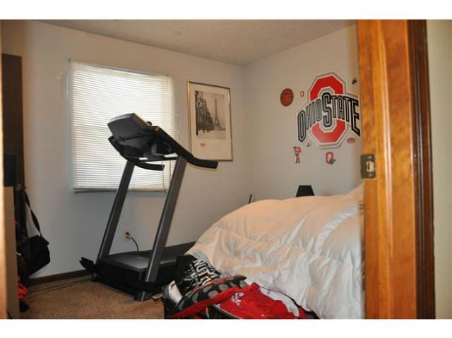 896 Linworth Road East Columbus, OH 43235 - Photo 10 of 22