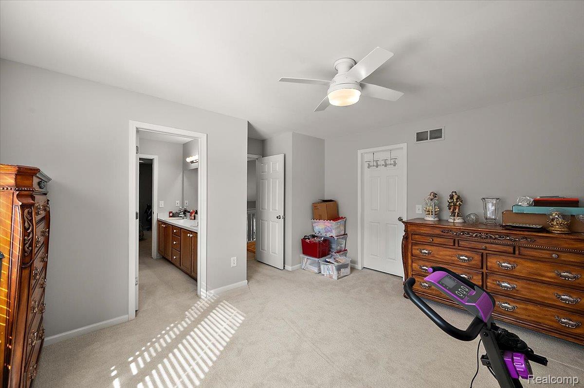 3359 Paddington Court Rochester, MI 48309 - Photo 43 of 63 57-3359 Paddington Ct-57.jpg