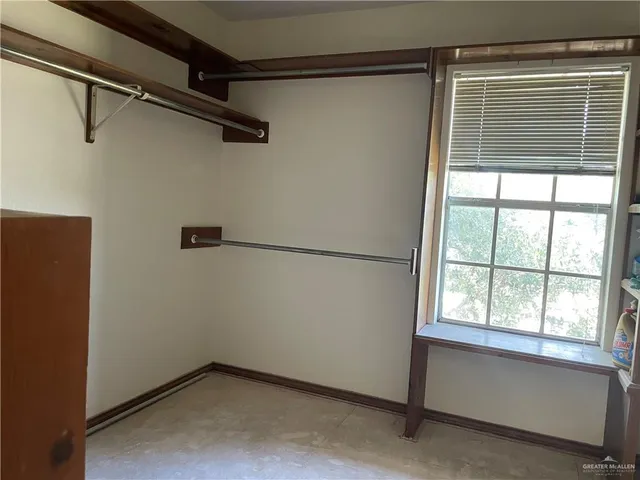 $223,728 | 107 West 20th Street, Weslaco, TX 78596