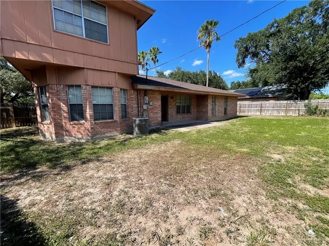 $223,728 | 107 West 20th Street, Weslaco, TX 78596