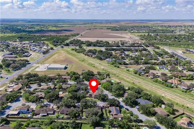 $223,728 | 107 West 20th Street, Weslaco, TX 78596