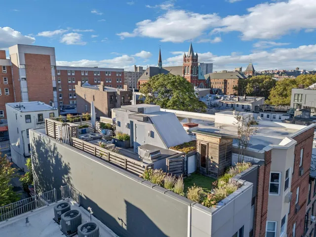 $2,595,000 | 316 Park Avenue, Unit 2, Hoboken, NJ 07030