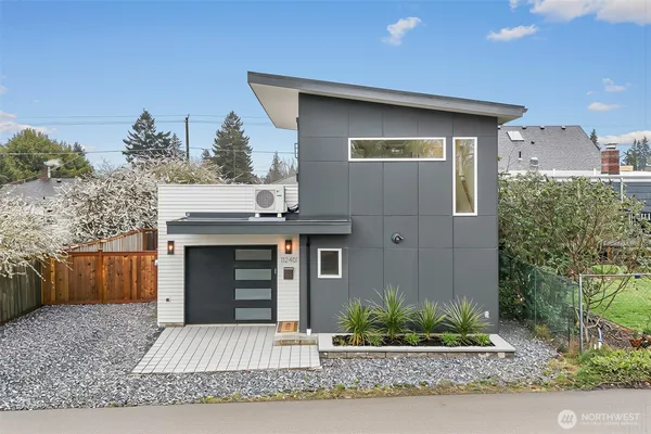 $699,000 | 11242 Evanston Avenue North, Unit B, Seattle, WA 98133