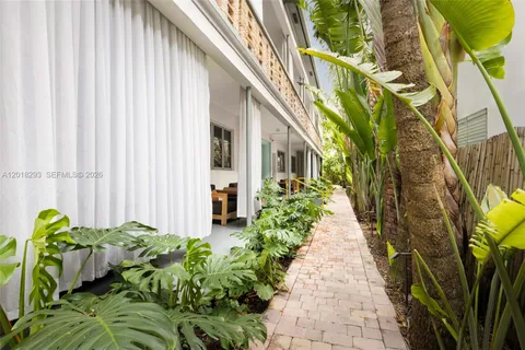 $525,000 | 1551 Lenox Avenue, Unit 8, Miami Beach, FL 33139