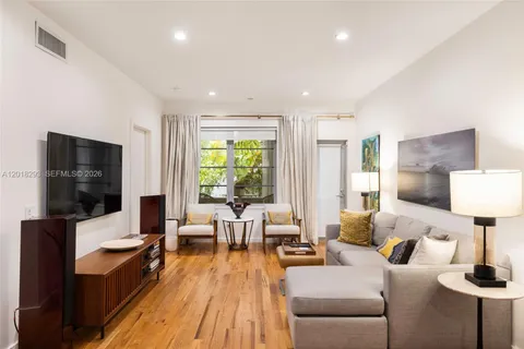 $525,000 | 1551 Lenox Avenue, Unit 8, Miami Beach, FL 33139