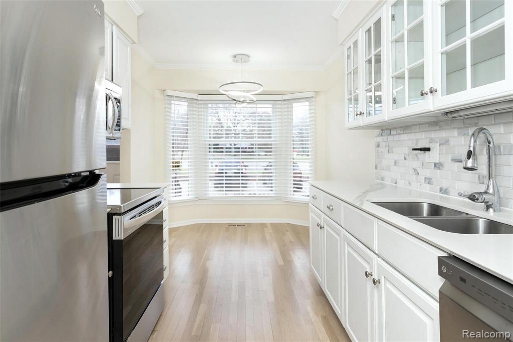 32257 Southfield Road Beverly Hills, MI 48025 - Photo 8 of 32