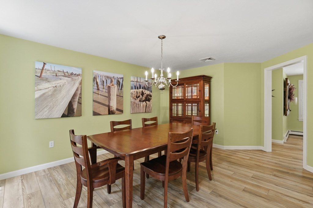 115 Hunter Road Uxbridge, MA 01569 - Photo 14 of 38