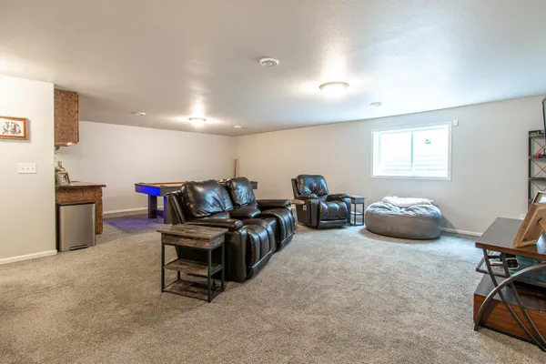 $495,000 | 6012 Kodiak Lane, Horace, ND 58047