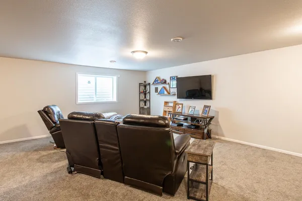 $495,000 | 6012 Kodiak Lane, Horace, ND 58047