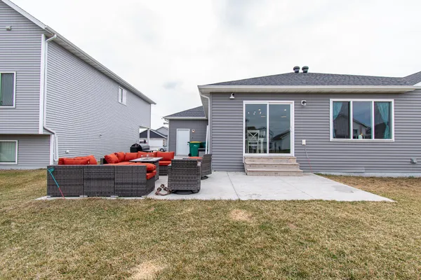 $495,000 | 6012 Kodiak Lane, Horace, ND 58047