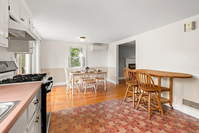 $754,900 | 100 Village Street, Marblehead, MA 01945