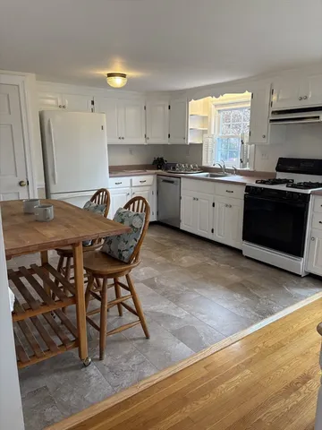 $754,900 | 100 Village Street, Marblehead, MA 01945