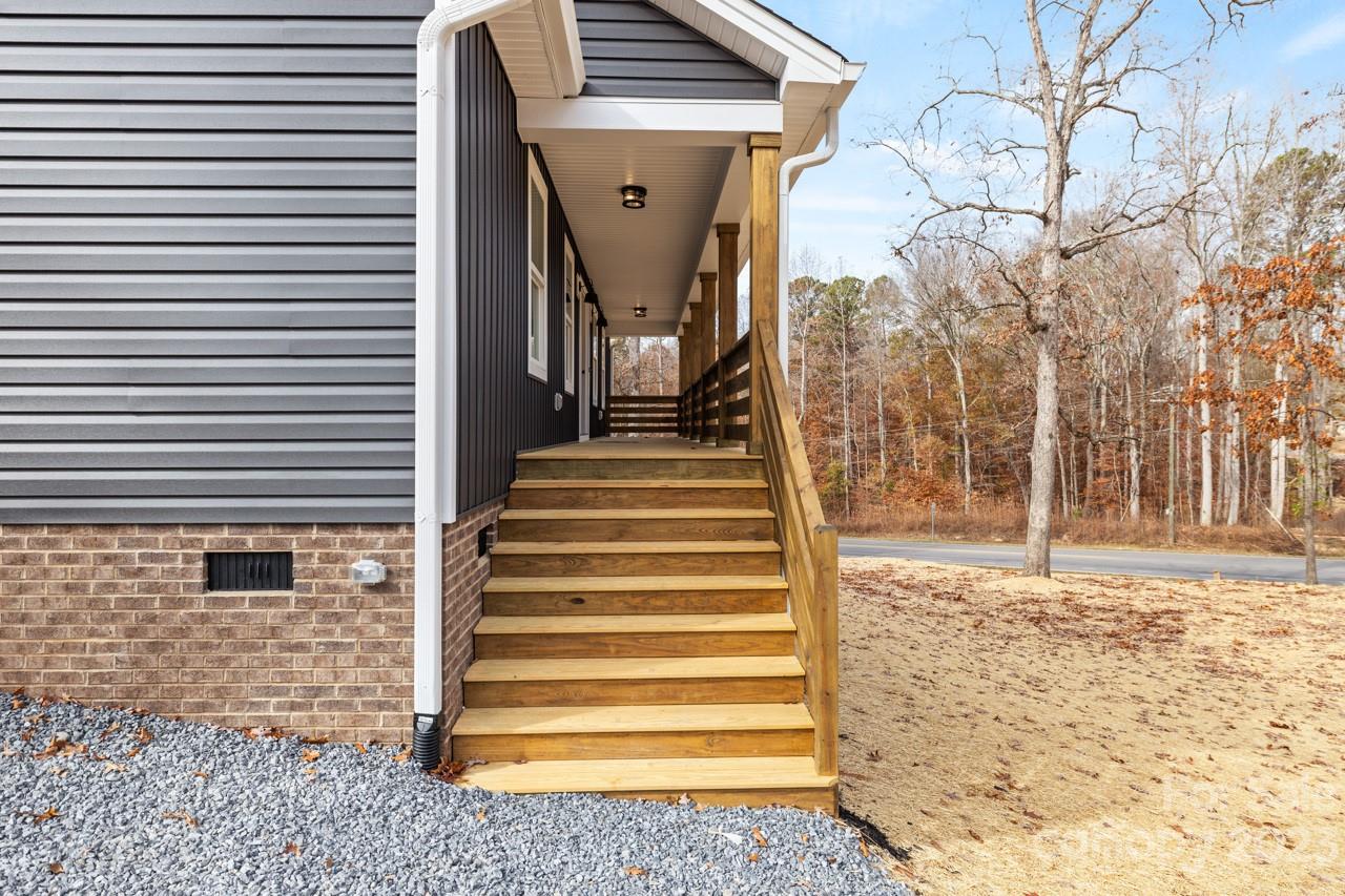 507 Fancy Hill Road Dallas, NC 28034 - Photo 3 of 22 Gallery Image 3