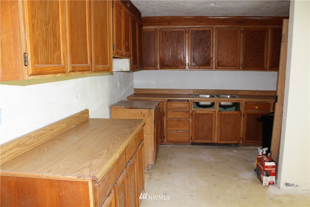 142 East Wingert Road Shelton, WA 98584 - Photo 3 of 20