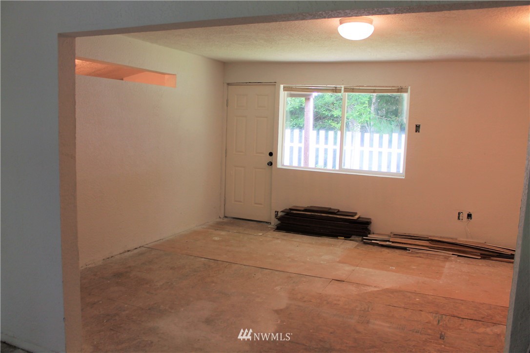 142 East Wingert Road Shelton, WA 98584 - Photo 4 of 20