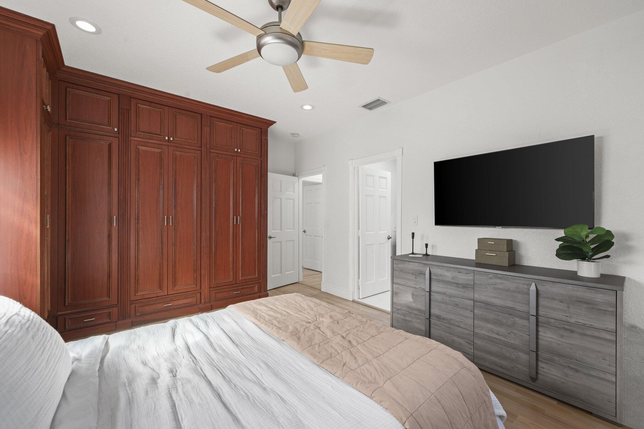 201 Northeast 4th Street Boca Raton, FL 33432 - Photo 36 of 47 Guest Bedroom 2