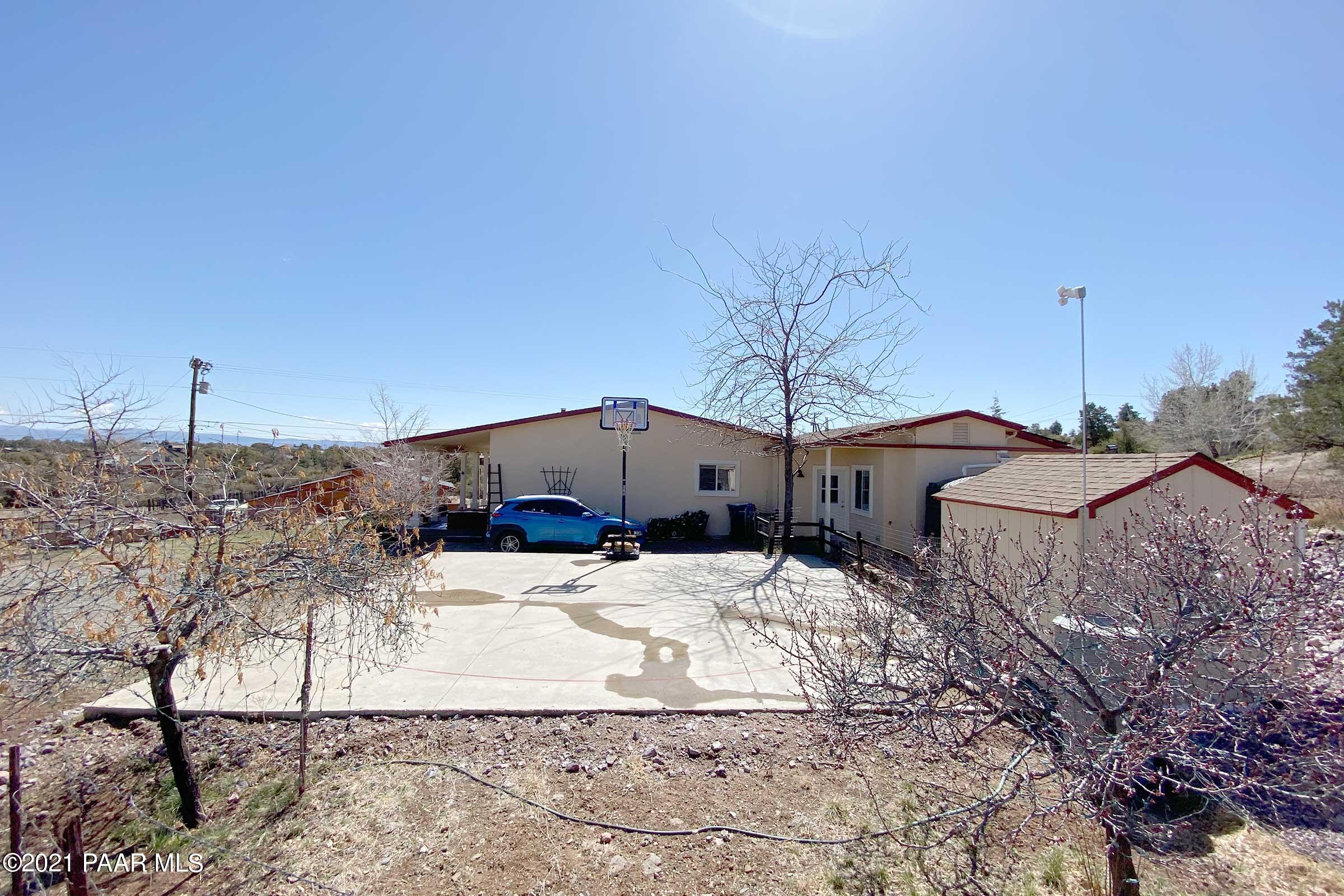 2325 Silver Juniper Ranch Road Prescott, AZ 86305 - Photo 19 of 81 010court