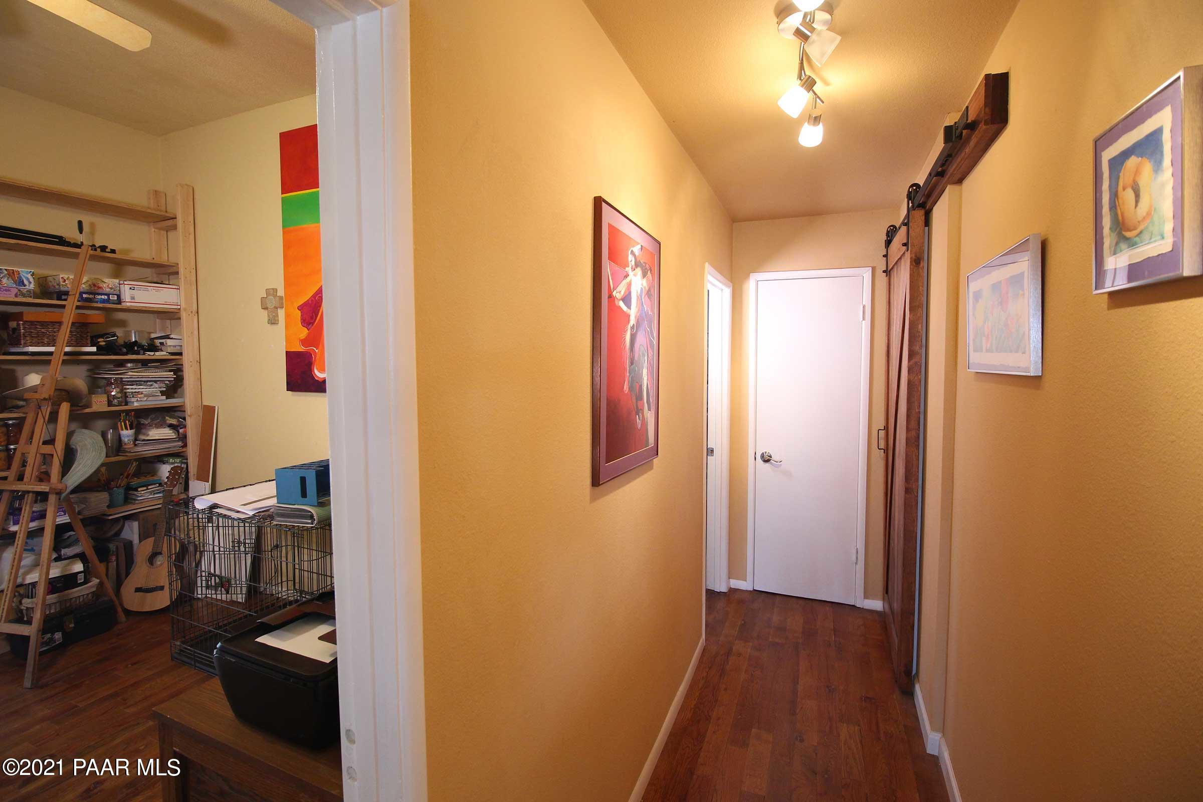 2325 Silver Juniper Ranch Road Prescott, AZ 86305 - Photo 49 of 81 025_hall2