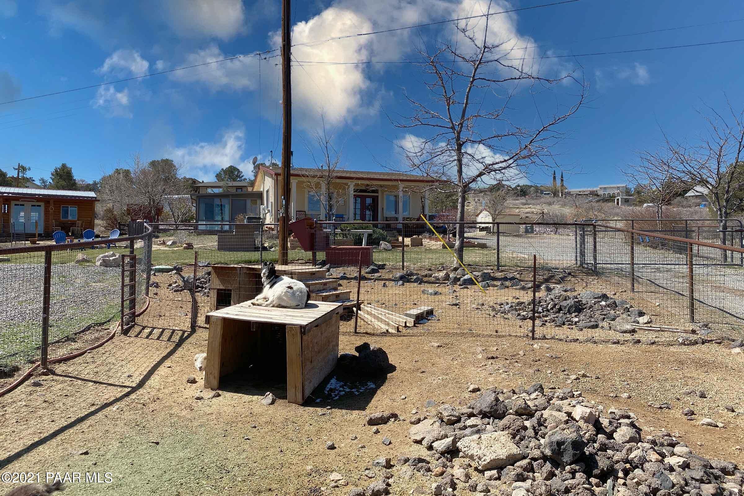2325 Silver Juniper Ranch Road Prescott, AZ 86305 - Photo 63 of 81 301goat_pens2