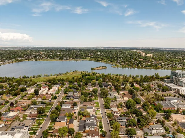 an aerial view of multiple house