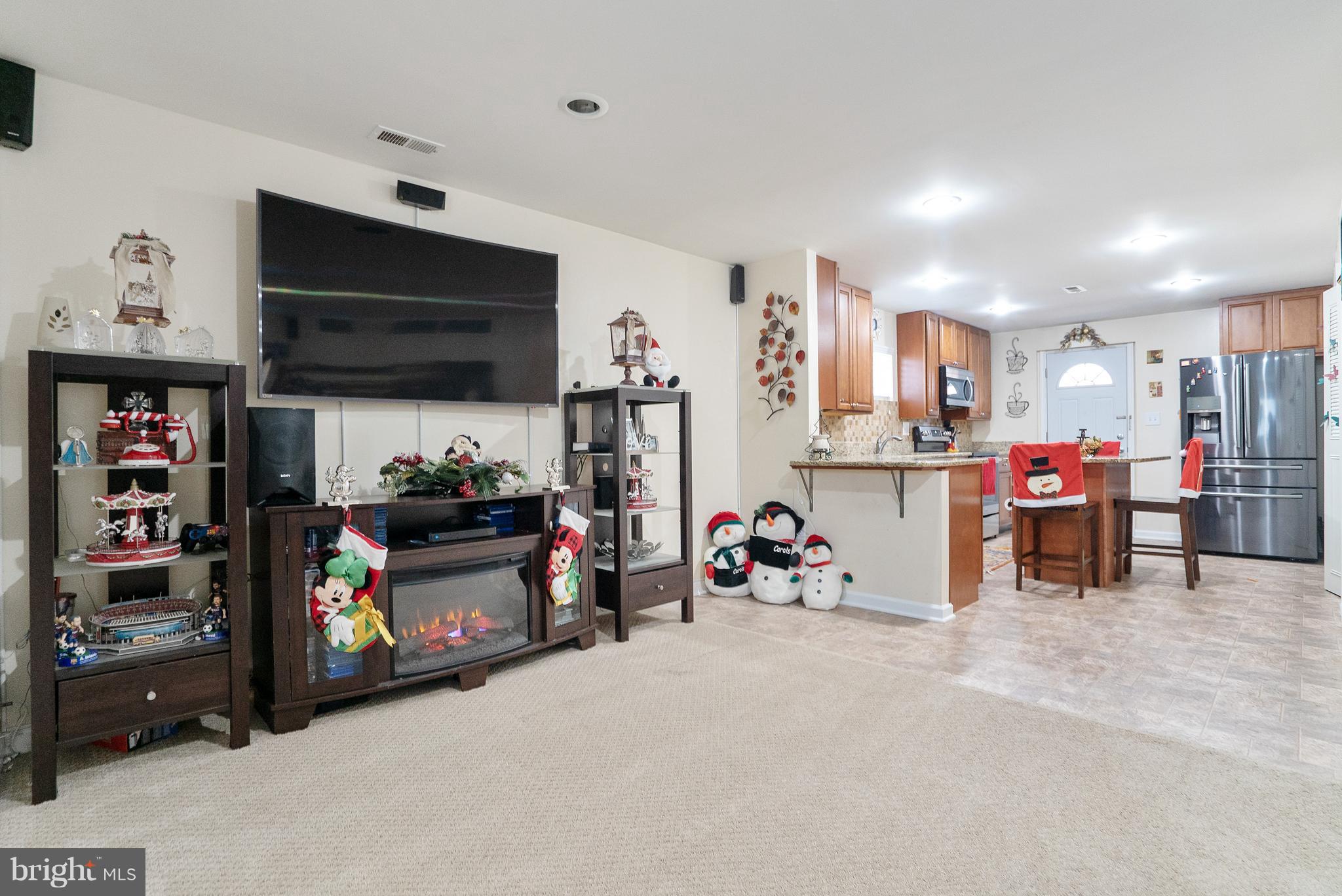 7743 Sauerbacker Road Pasadena, MD 21122 - Photo 5 of 29 Gallery Image 5