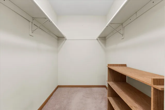 $227,695 | N58-w23833 Hastings Court, Unit 701, Sussex, WI 53089